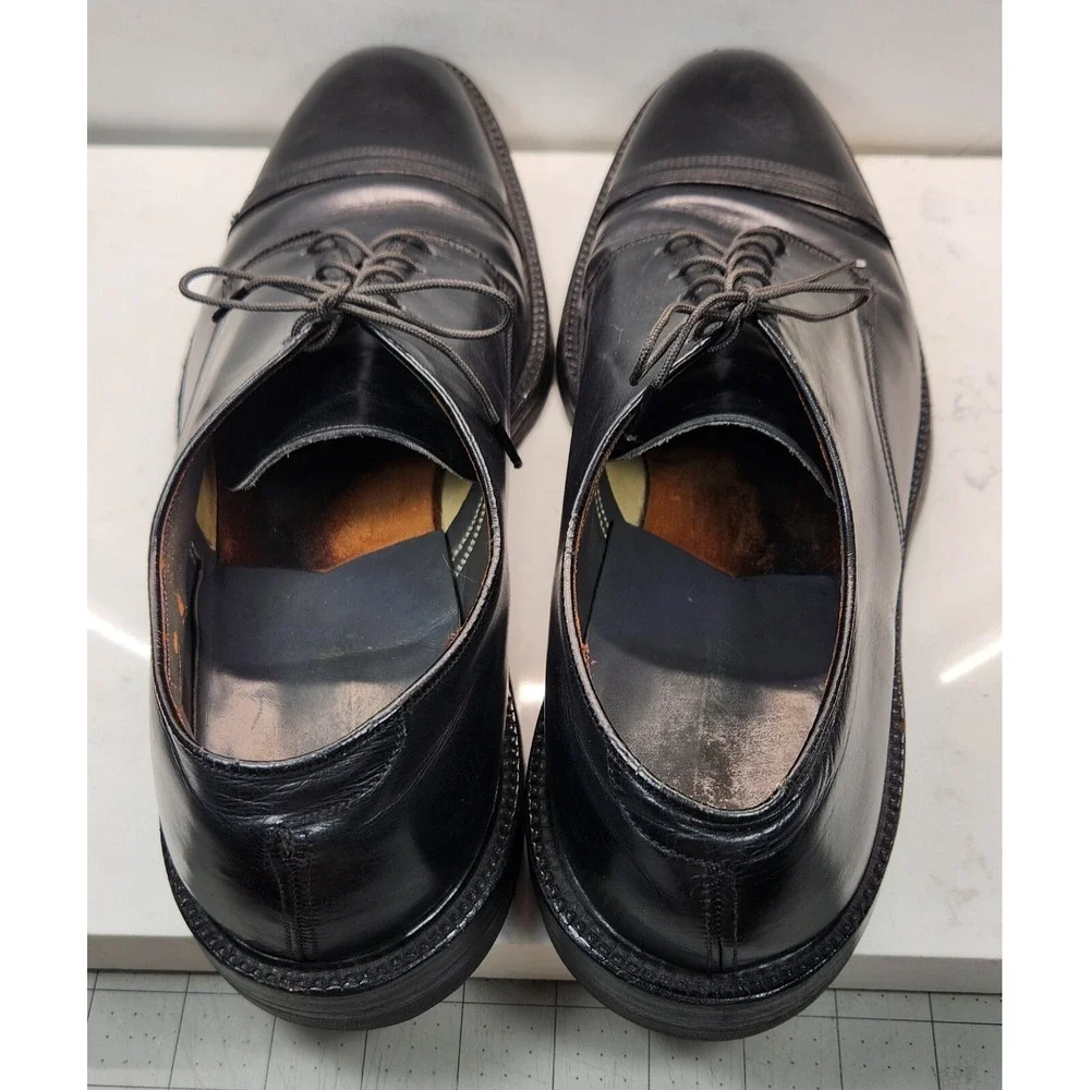 The Unbranded Brand unbranded black